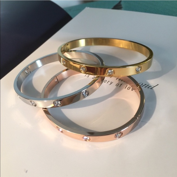 LOVE look bracelet gold crystal diamonds - Picture 3 of 7